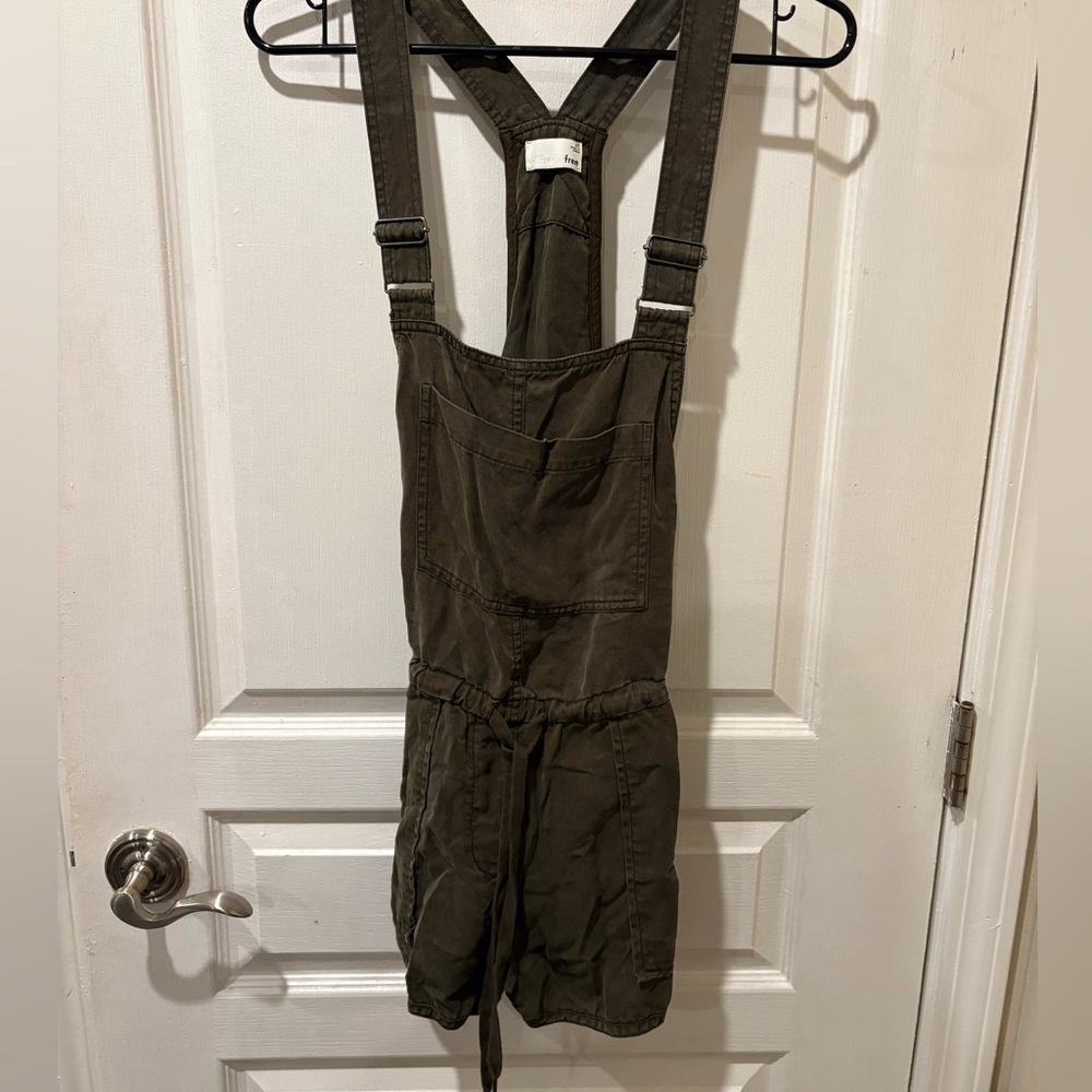Wilfred Khaki Overalls with Adjustable Straps